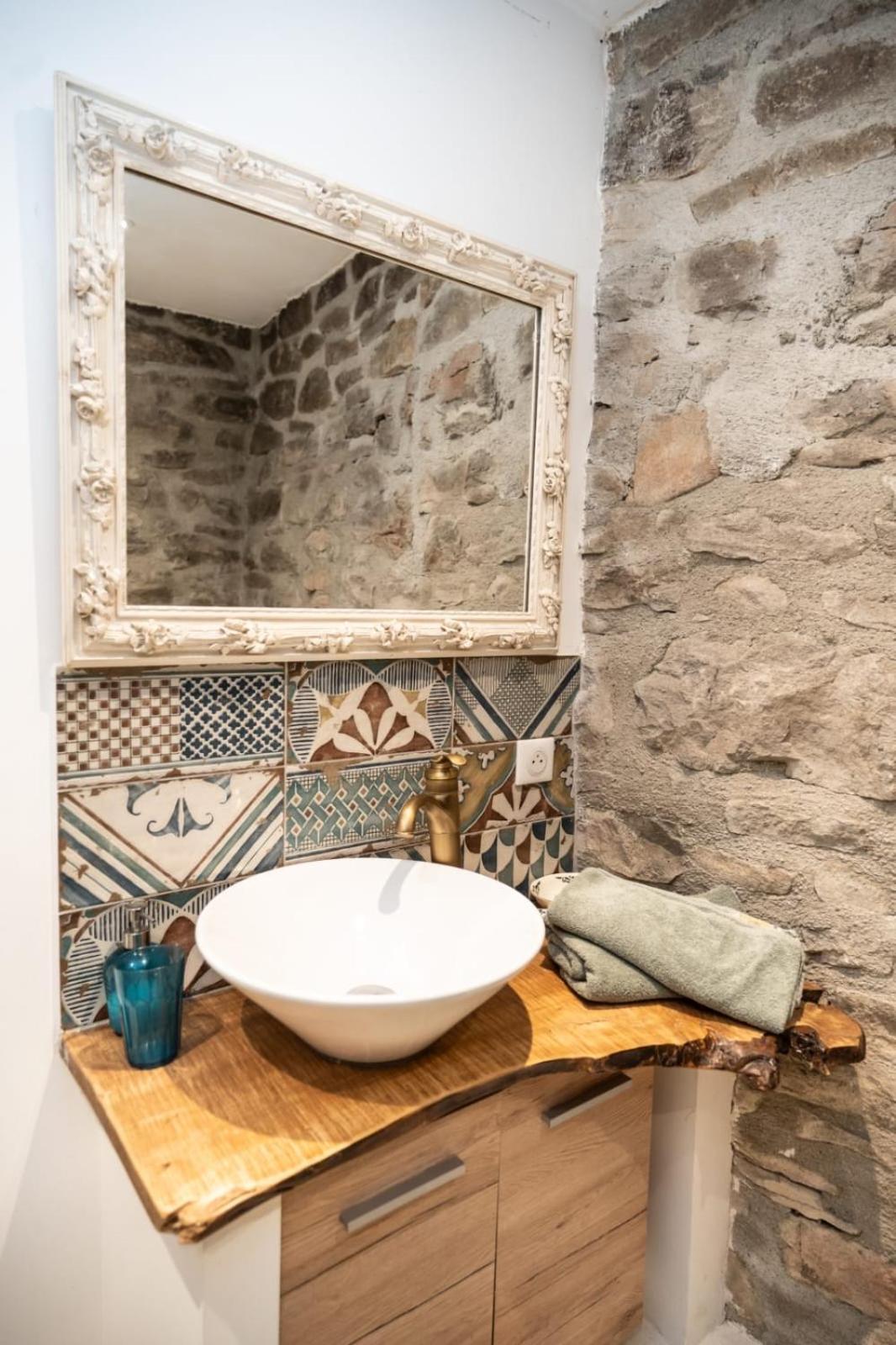 Petite Maison Pleine Nature La Bastide-Pradines Εξωτερικό φωτογραφία